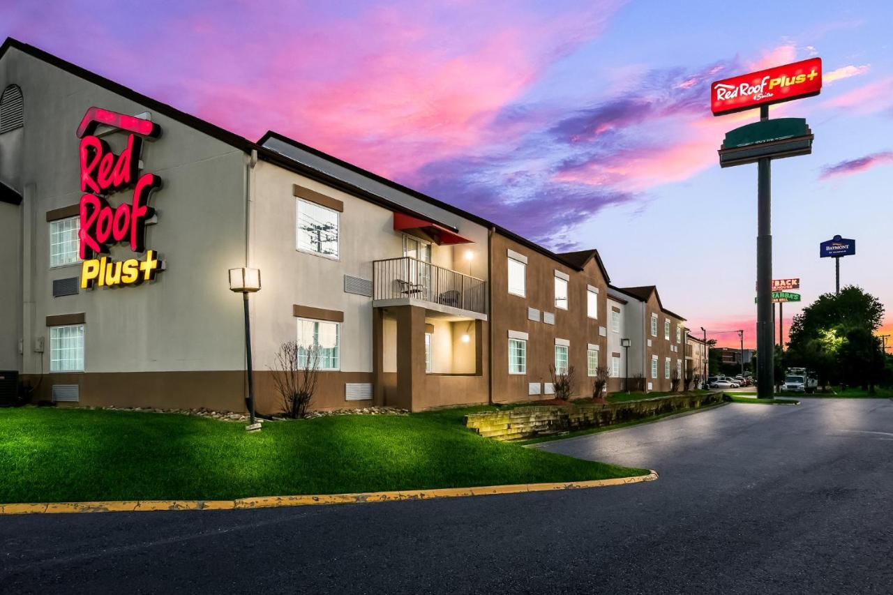 Red Roof Inn Plus+ & Suites Knoxville West - Cedar Bluff Exterior photo